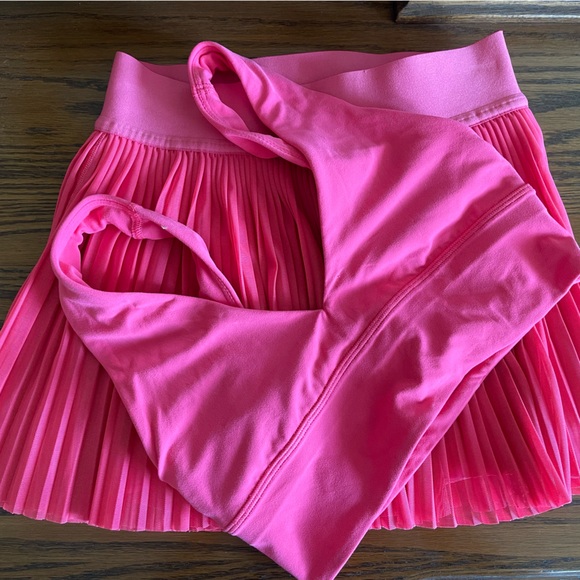 Lululemon lipgloss skirt and bra set - Picture 7 of 7